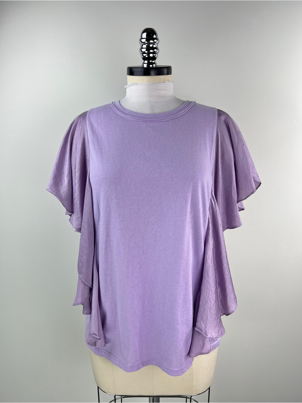 💚 3580. Lavender Ruffle Sleeve Blouse